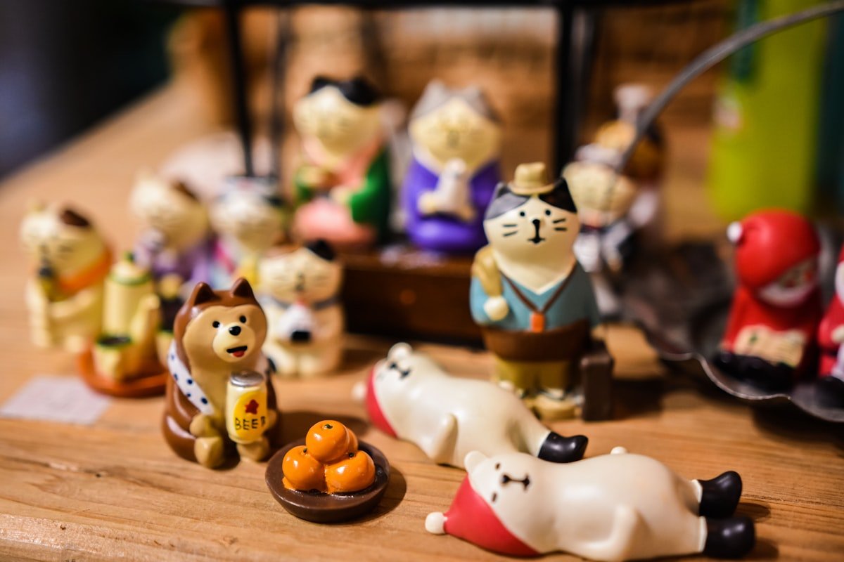 idées cadeaux pour chat jouets fontaine herbe à chat accessoires